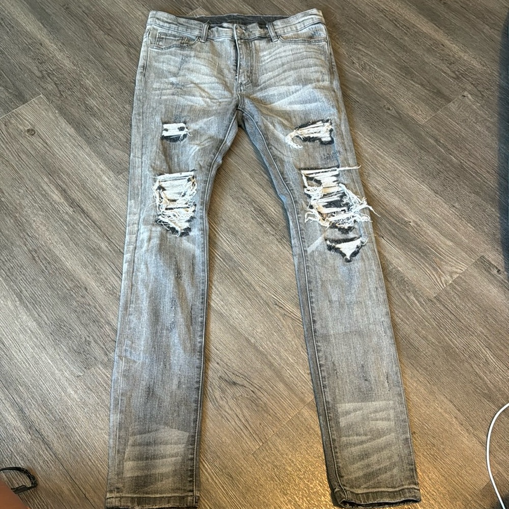 Grey skinny jeans